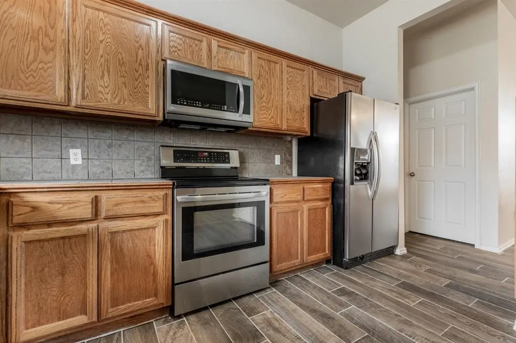 Photo 5 — 15937 Katie Ridge Drive, Edmond, OK 73013