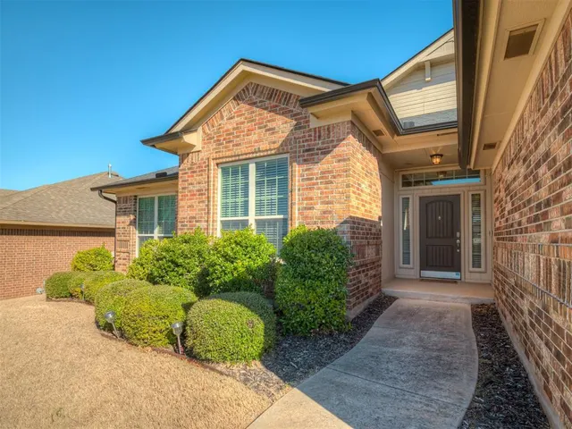 Photo 4 — 3805 Kings Canyon Road, Norman, OK 73071
