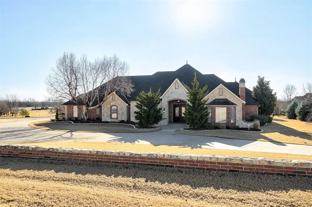 Front exterior — 18266 Carlton Way, Edmond, OK 73012