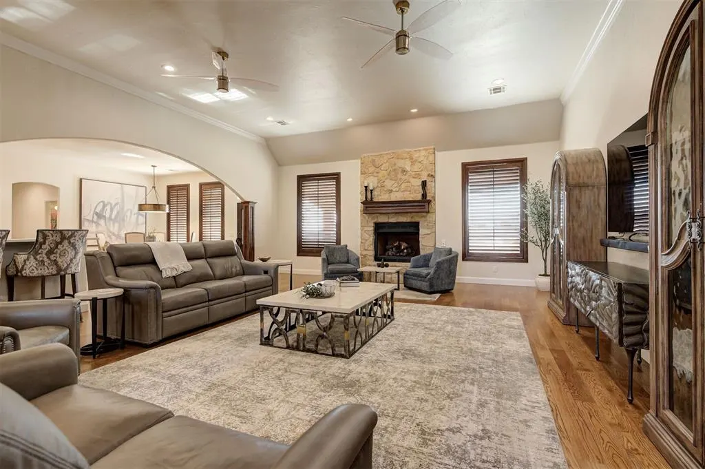 Photo 4 — 18266 Carlton Way, Edmond, OK 73012