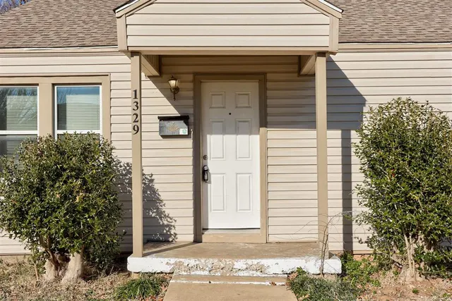 Photo 3 — 1329 NW 95th Street, Oklahoma City, OK 73114
