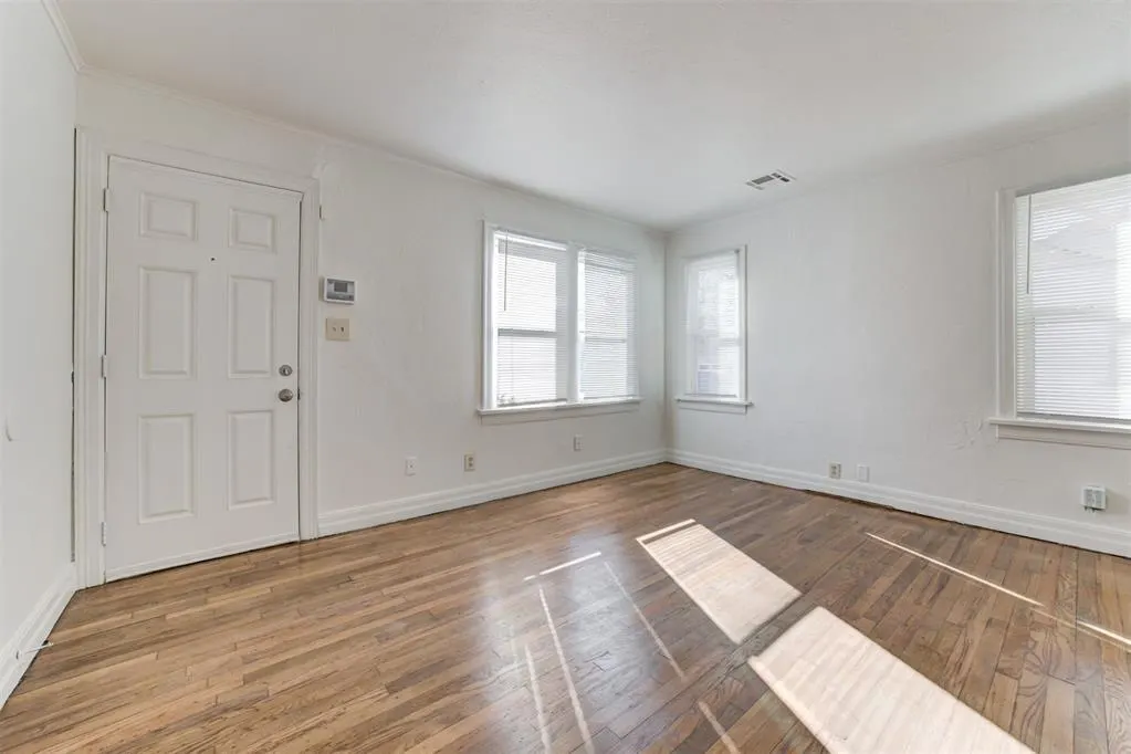 Photo 6 — 1329 NW 95th Street, Oklahoma City, OK 73114