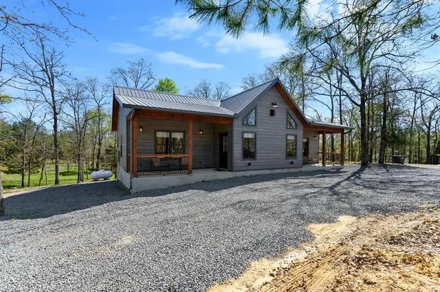 Photo 3 — 772 Hickory Post Road, Broken Bow, OK 74728