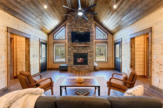 Photo 6 — 772 Hickory Post Road, Broken Bow, OK 74728