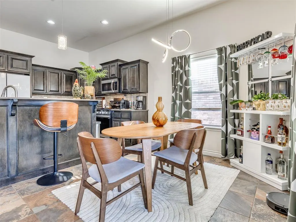 Photo 9 — 2706 Trailwood Drive, Norman, OK 73069