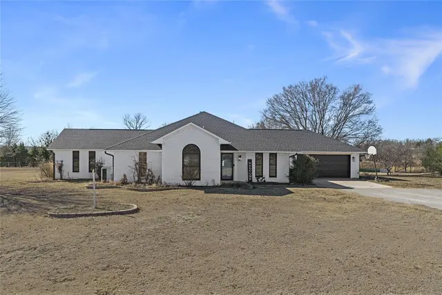 Photo 2 — 16070 N County Road 3264 Valley, Pauls Valley, OK 73075