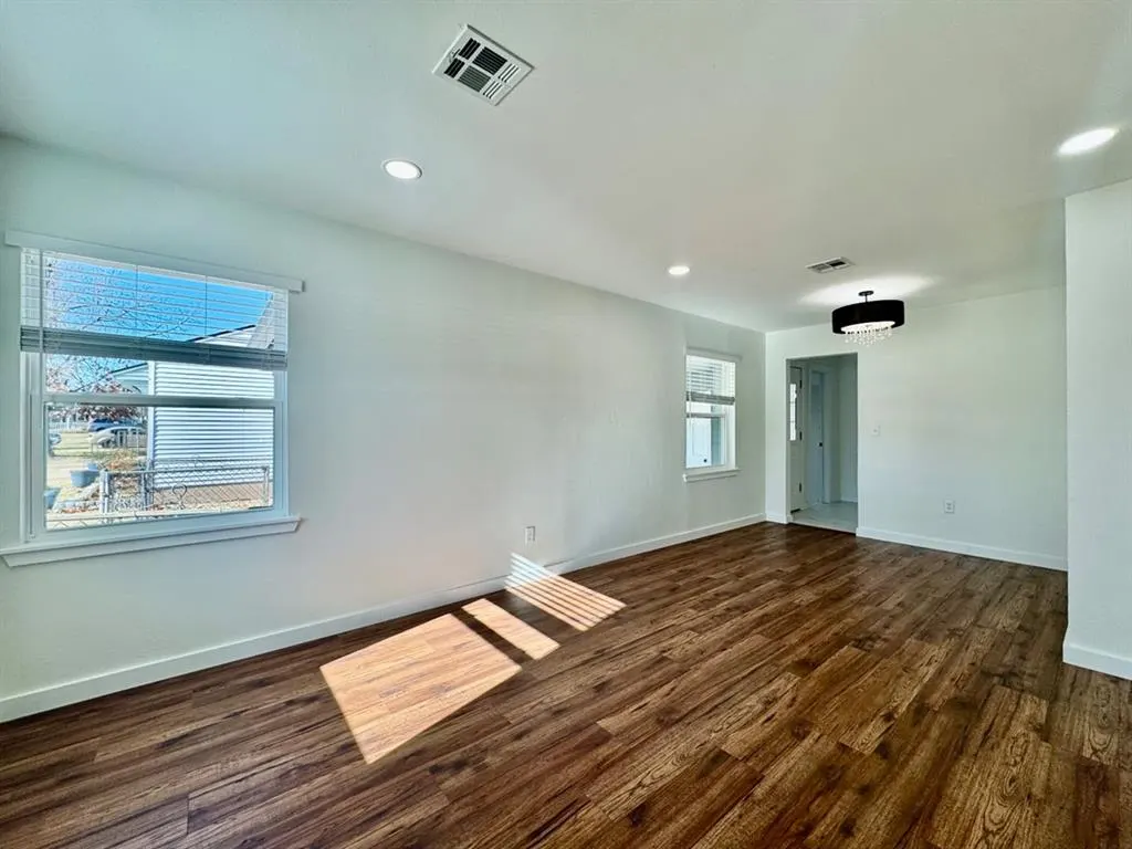 Photo 5 — 809 Procter Place, Midwest City, OK 73110