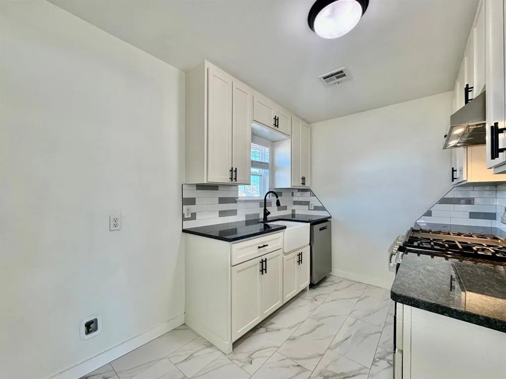 Photo 12 — 809 Procter Place, Midwest City, OK 73110