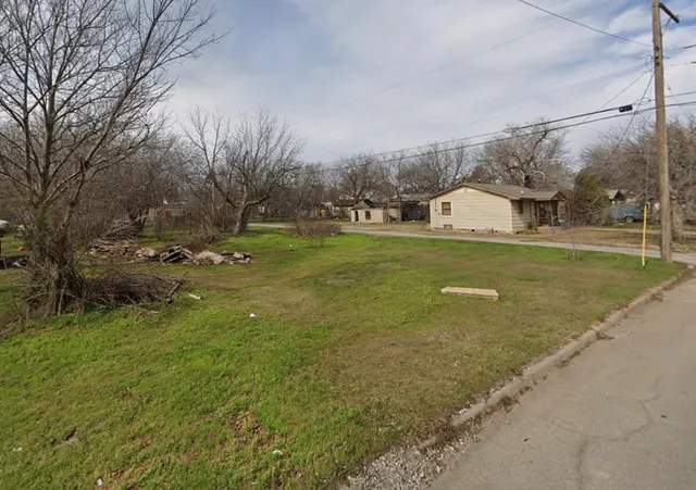 Front exterior — 407 SW 17th Street, Lawton, OK 73501