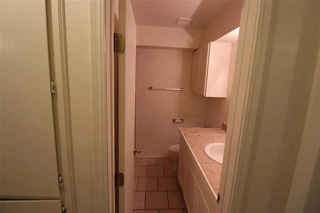 Photo 9 — 211 Skylark Court, Norman, OK 73069