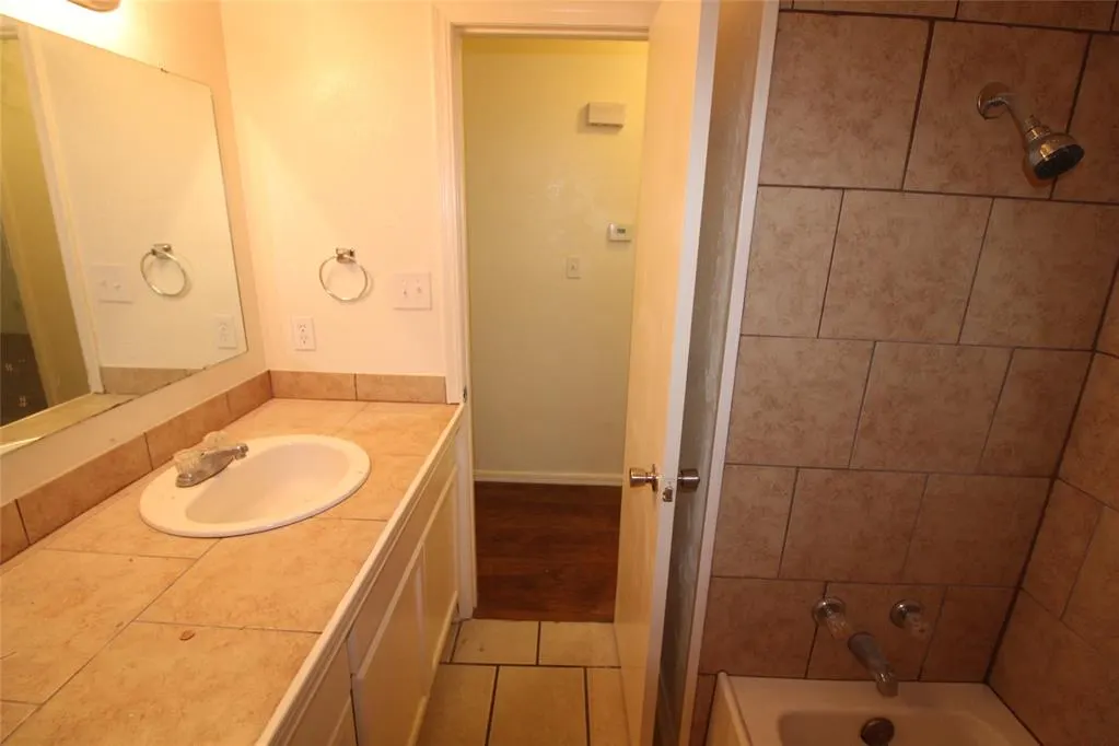 Photo 10 — 211 Skylark Court, Norman, OK 73069