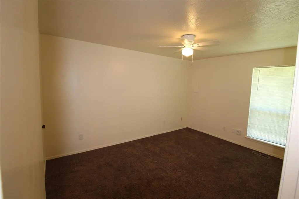 Photo 11 — 211 Skylark Court, Norman, OK 73069
