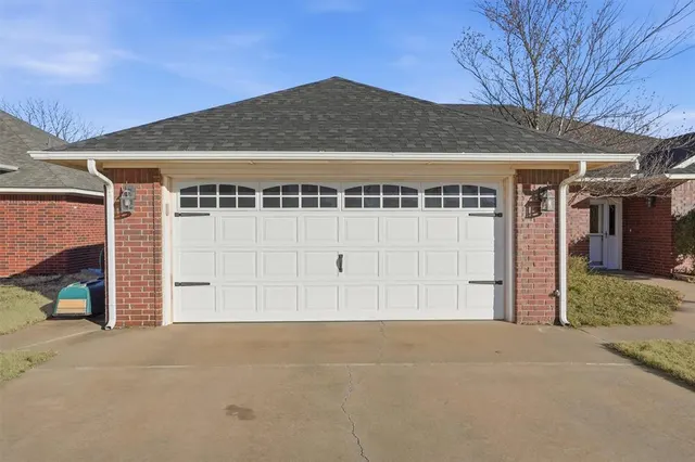 Photo 4 — 3208 Peacock Lane, Altus, OK 73521