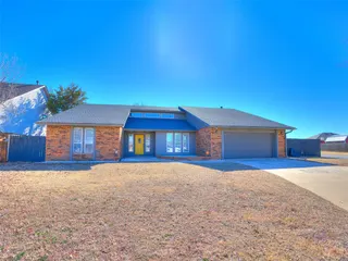 Sold home at 8432 NW 82nd Street