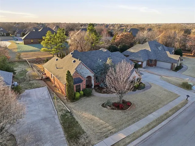 Photo 8 — 3101 Meriweather Road, Edmond, OK 73003