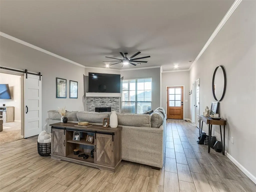 Photo 4 — 8605 NW 77th Place, Oklahoma City, OK 73132