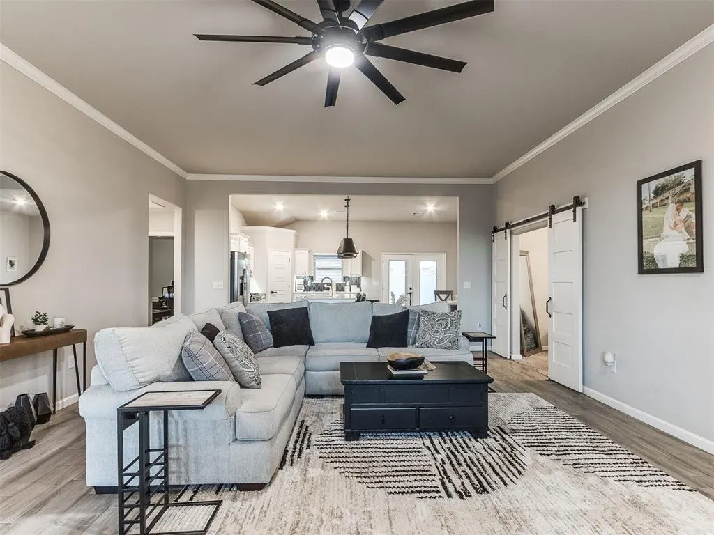 Photo 5 — 8605 NW 77th Place, Oklahoma City, OK 73132