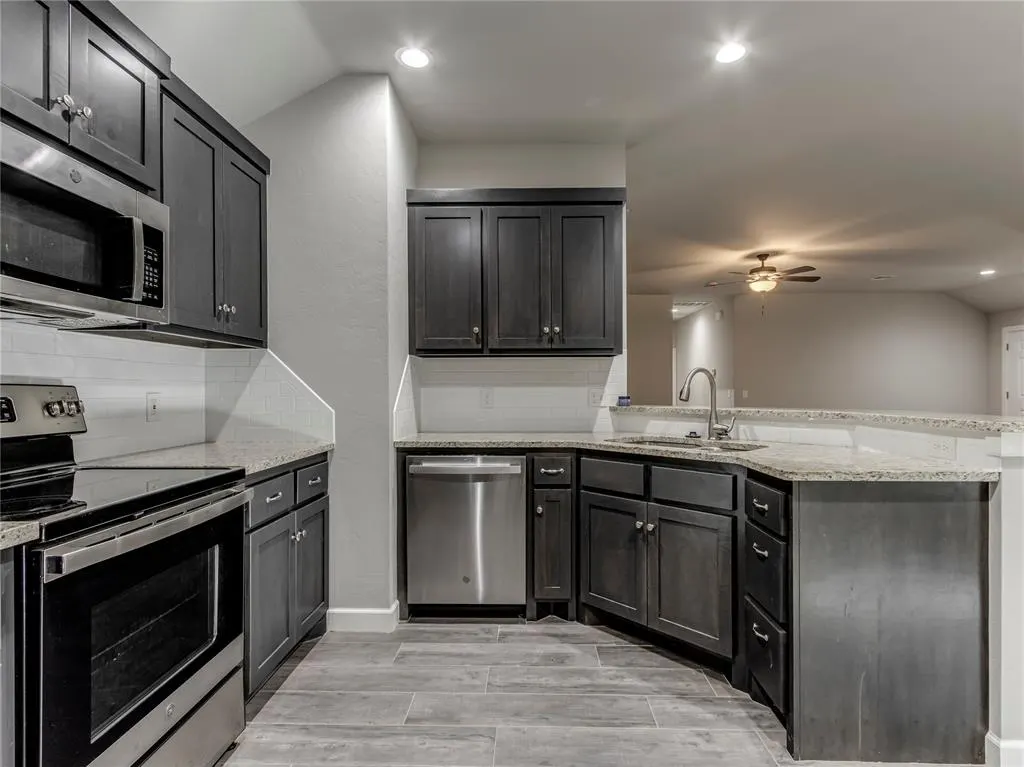 Photo 2 — 201 Delta Drive, Newcastle, OK 73065