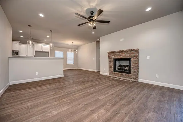 Photo 6 — 1924 Long Cove Avenue, Yukon, OK 73099