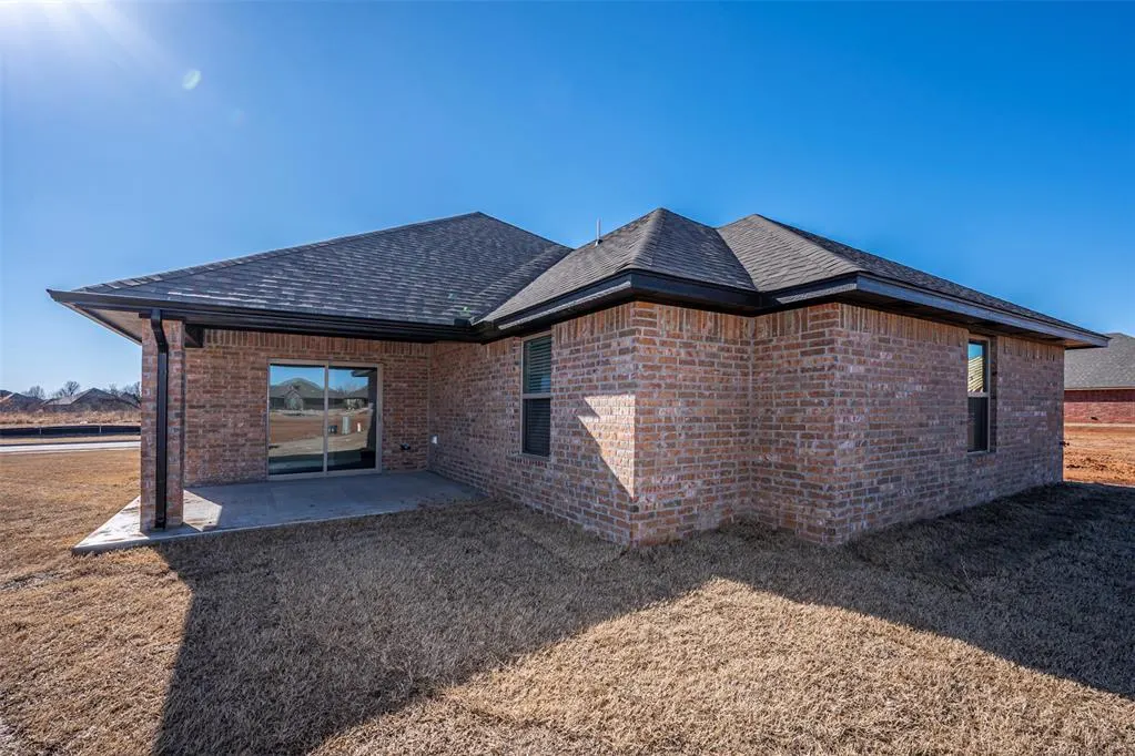 Photo 29 — 1924 Long Cove Avenue, Yukon, OK 73099