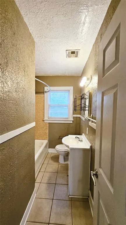 Photo 17 — 2812 NW 23rd Street, Oklahoma City, OK 73107
