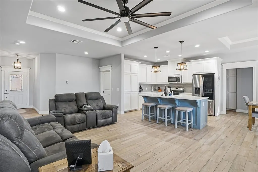 Photo 10 — 2112 Longhorn Trail, Altus, OK 73521