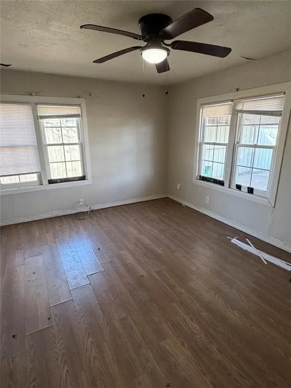 Photo 4 — 220 SE 53rd Street, Oklahoma City, OK 73129