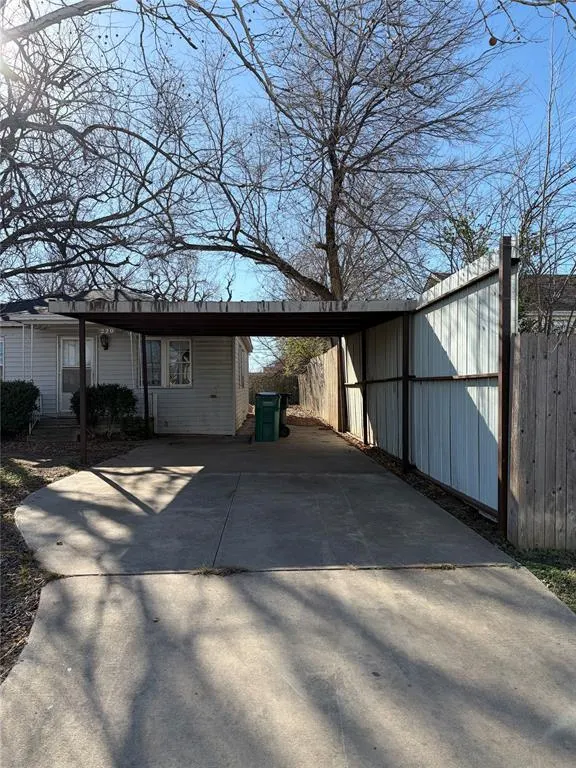 Photo 18 — 220 SE 53rd Street, Oklahoma City, OK 73129