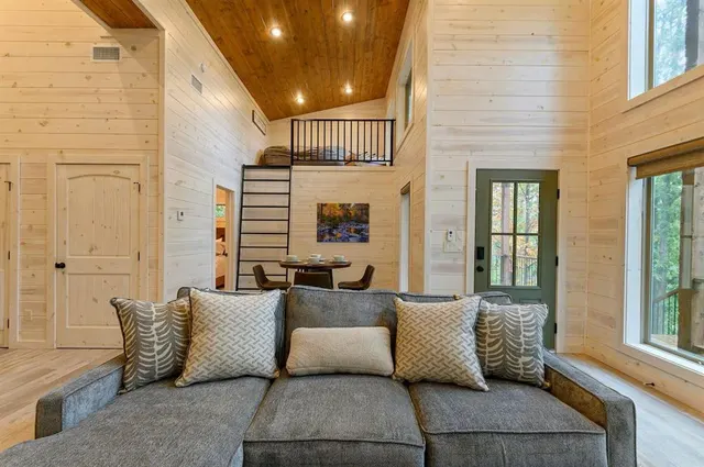 Photo 5 — 317 Red Berry Trail, Broken Bow, OK 74728