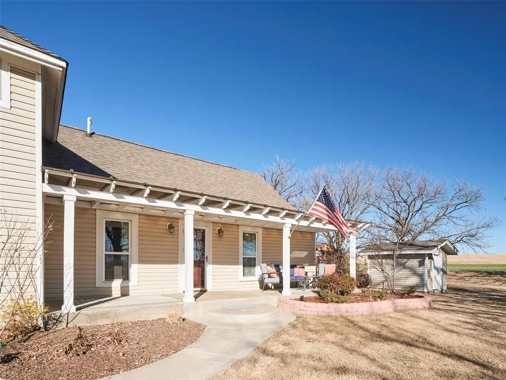 Photo 2 — 17483 NE 63rd Street, Jones, OK 73049