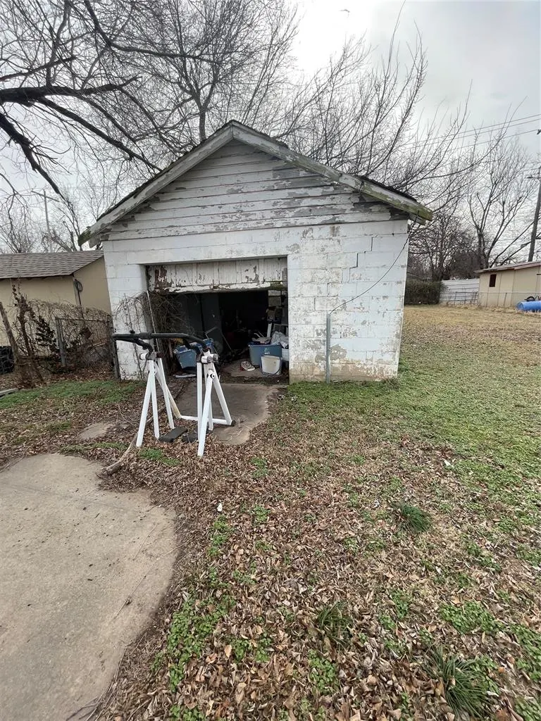 Photo 20 — 2216 SW 21st Street, Oklahoma City, OK 73108