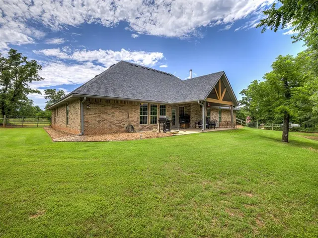 Photo 6 — 940908 S 3300 Road, Luther, OK 73054