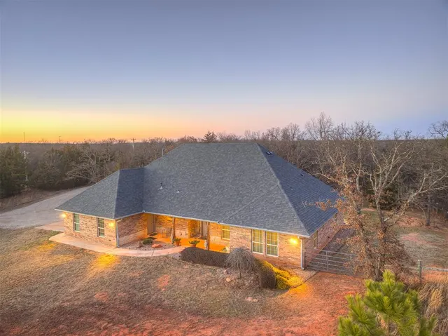 Photo 4 — 940908 S 3300 Road, Luther, OK 73054