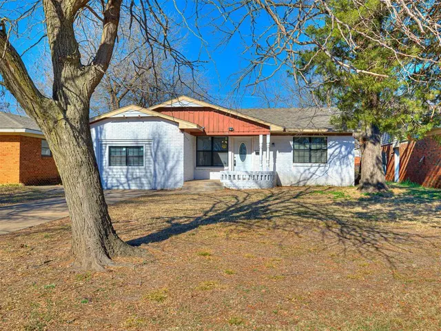 Photo 3 — 321 NW 80th Street, Oklahoma City, OK 73114
