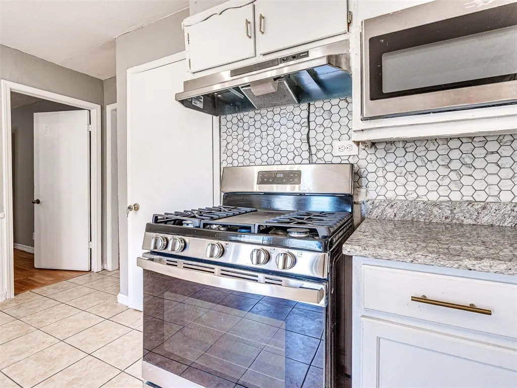 Photo 13 — 321 NW 80th Street, Oklahoma City, OK 73114