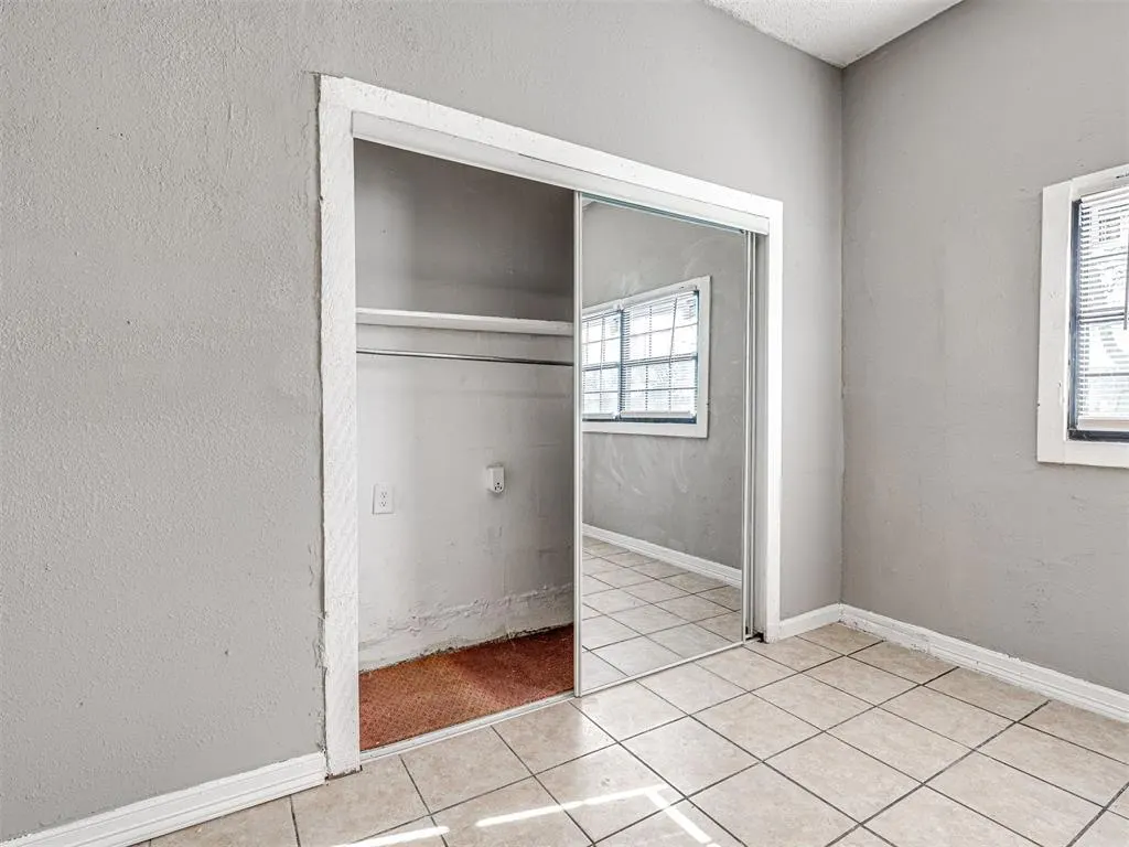 Photo 19 — 321 NW 80th Street, Oklahoma City, OK 73114