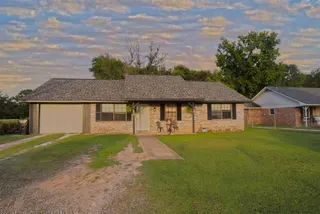 Sold home at 1602 Lincoln Circle