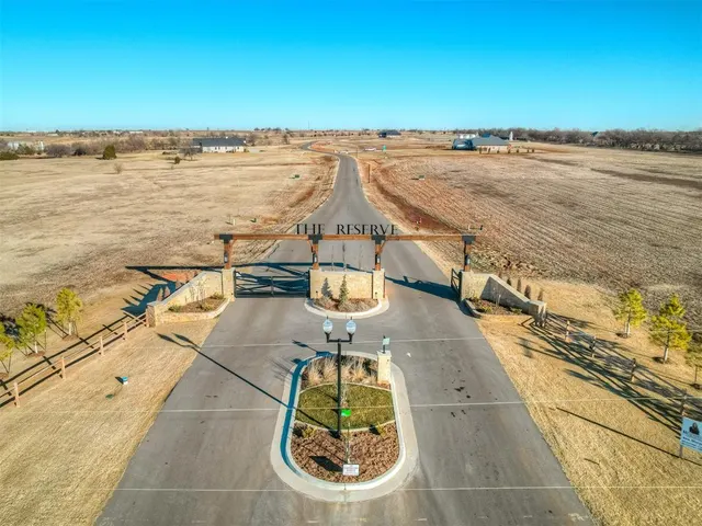 Photo 3 — 20720 E Rush Creek Road, Edmond, OK 73025