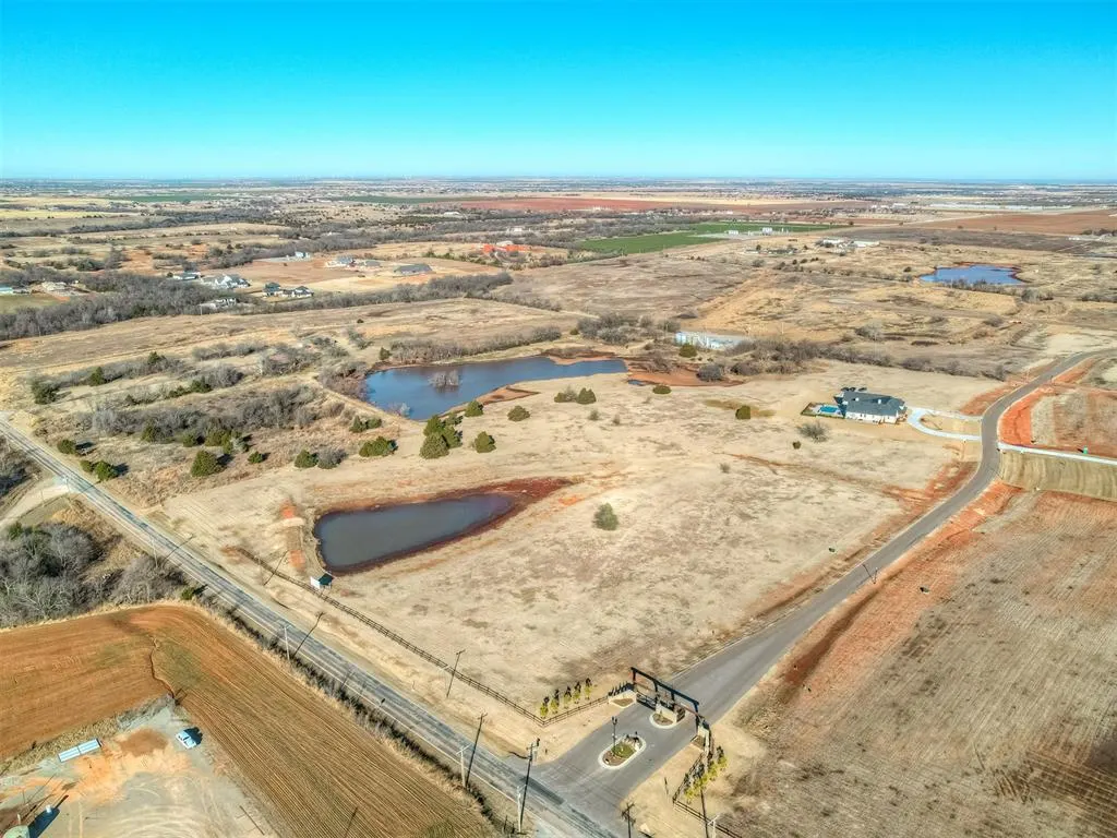 Photo 24 — 20720 E Rush Creek Road, Edmond, OK 73025