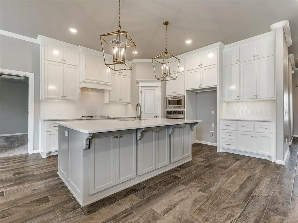 Photo 10 — 3706 Addison Avenue, Norman, OK 73072