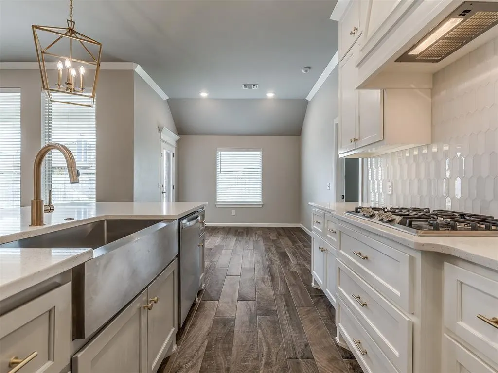 Photo 11 — 3706 Addison Avenue, Norman, OK 73072