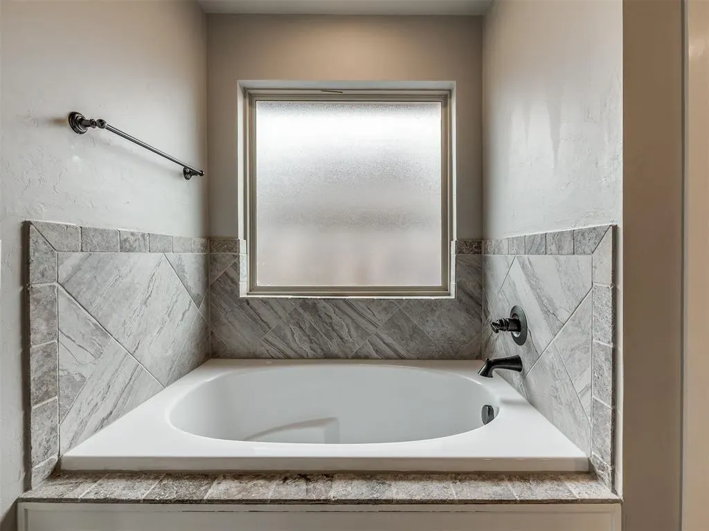 Photo 21 — 3706 Addison Avenue, Norman, OK 73072