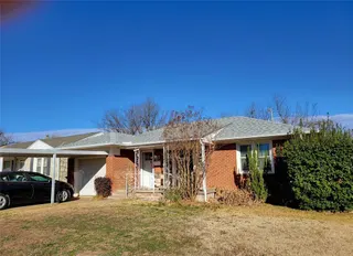 Sold home at 3927 NW 27th Street