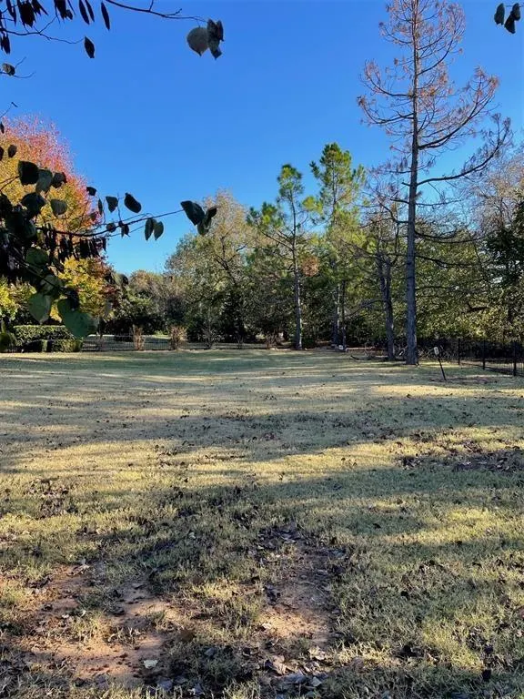 Photo 3 — 1181 Augusta Court, Shawnee, OK 74801
