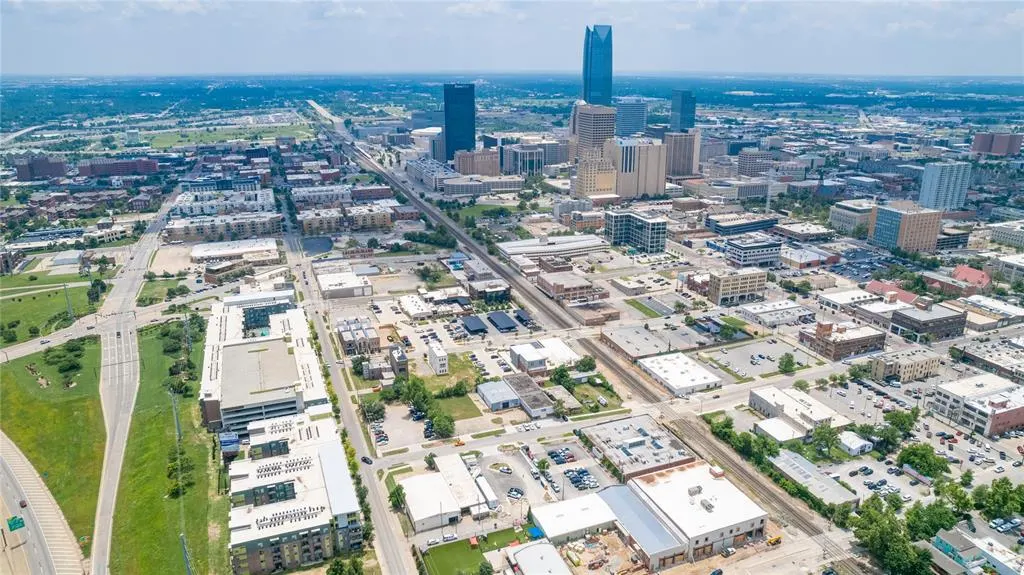 Photo 10 — 33 NE 7th Street, Oklahoma City, OK 73104