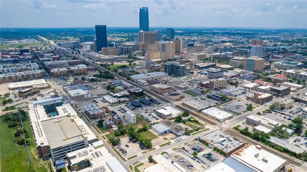 Photo 11 — 33 NE 7th Street, Oklahoma City, OK 73104