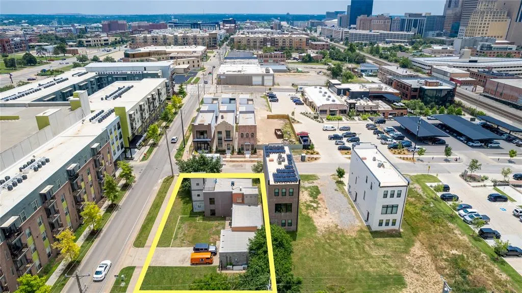 Front exterior — 33 NE 7th Street, Oklahoma City, OK 73104