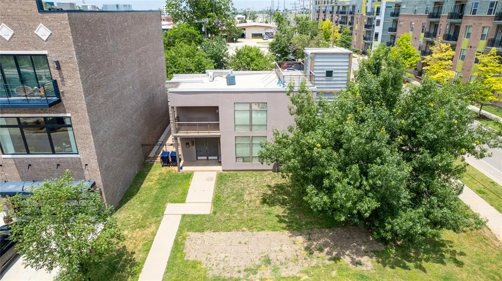 Photo 8 — 33 NE 7th Street, Oklahoma City, OK 73104