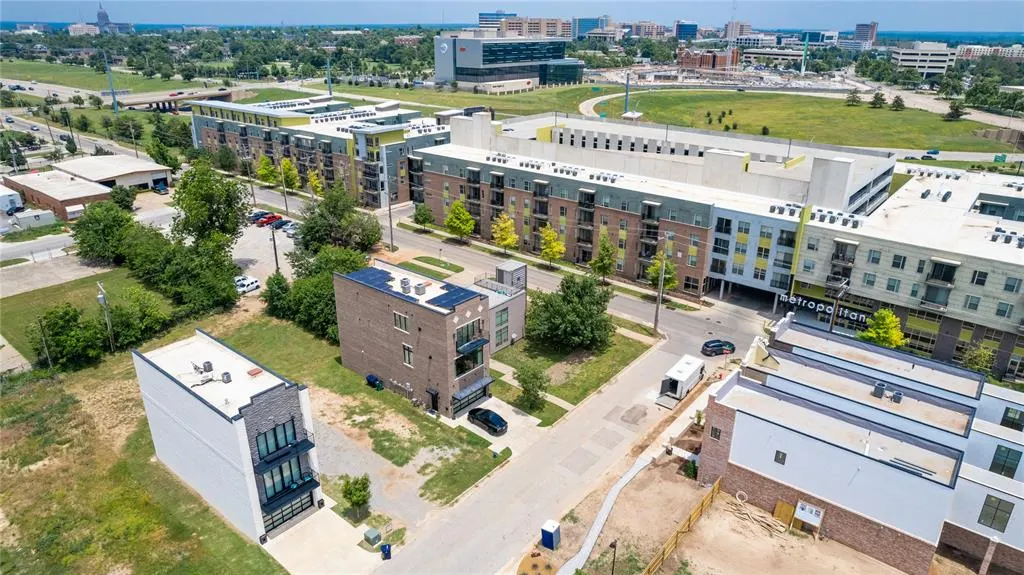 Photo 15 — 33 NE 7th Street, Oklahoma City, OK 73104