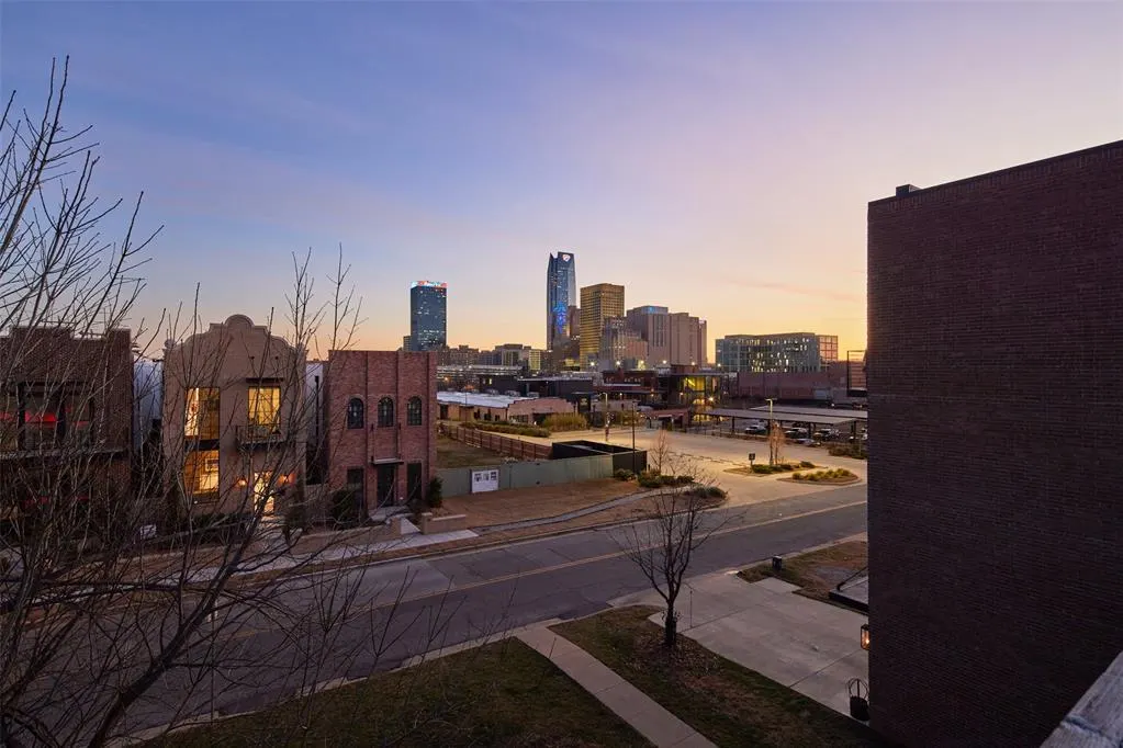 Photo 32 — 33 NE 7th Street, Oklahoma City, OK 73104